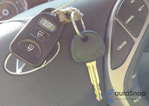 2013 Hyundai Elantra Gls from USA, damaged, VIN 5NPDH4AE3DH286494